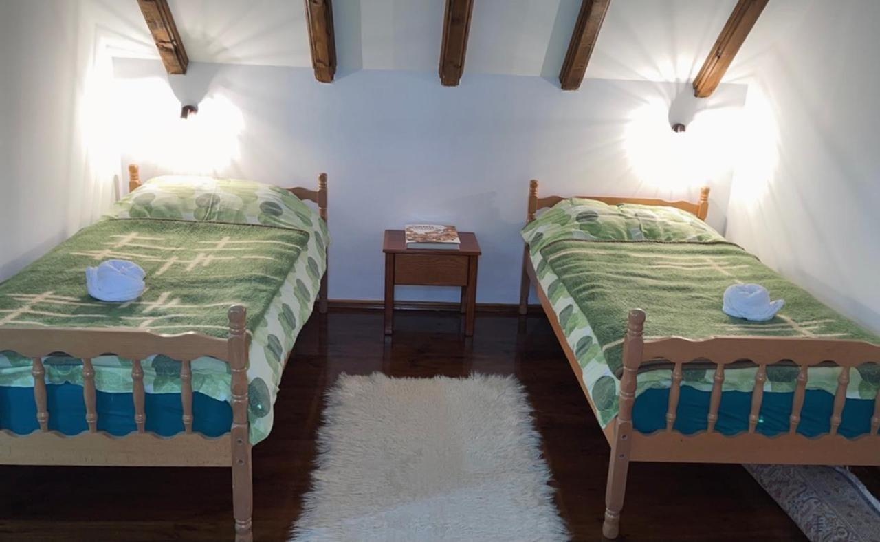 Lovcen Holiday Home Cetinje Esterno foto