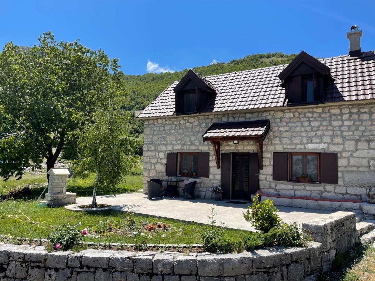 Lovcen Holiday Home Cetinje Esterno foto
