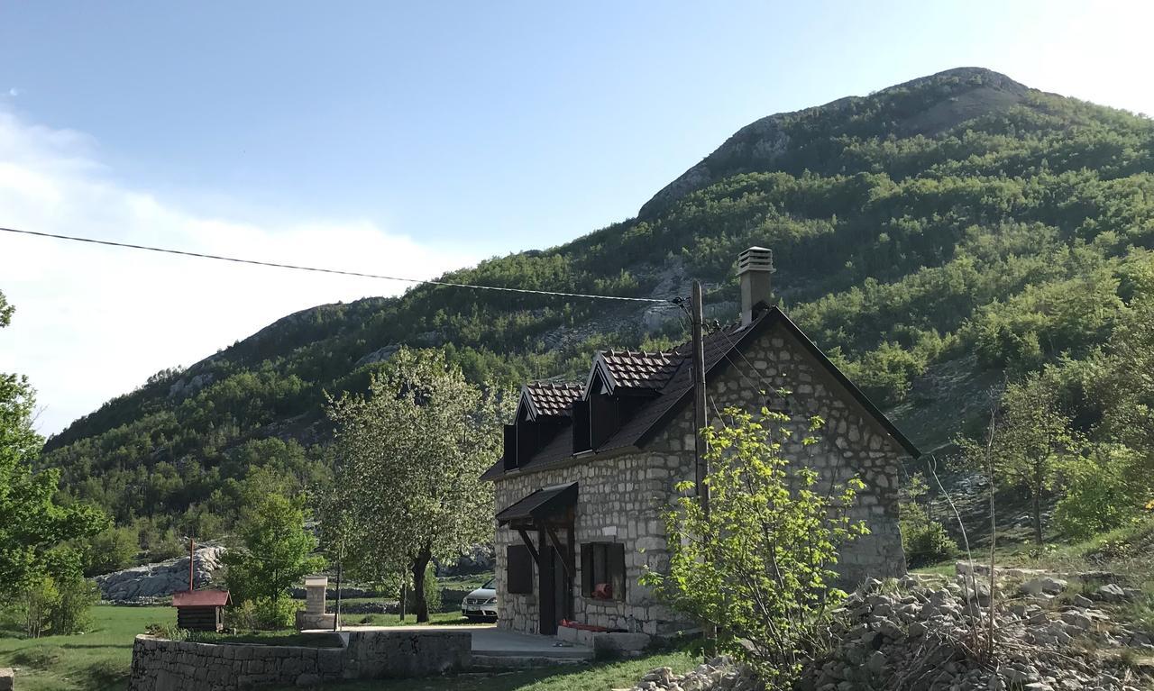Lovcen Holiday Home Cetinje Esterno foto