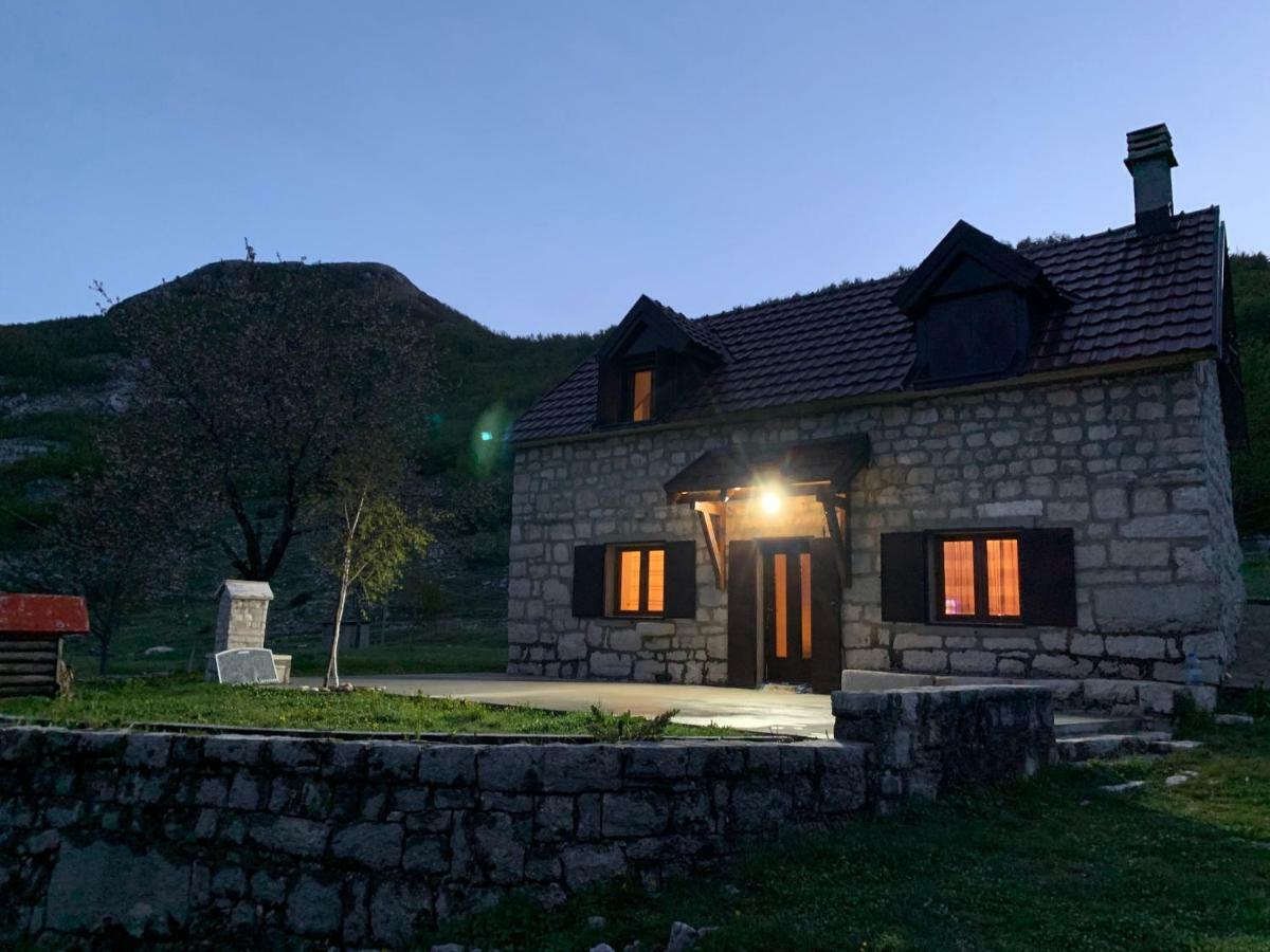 Lovcen Holiday Home Cetinje Esterno foto