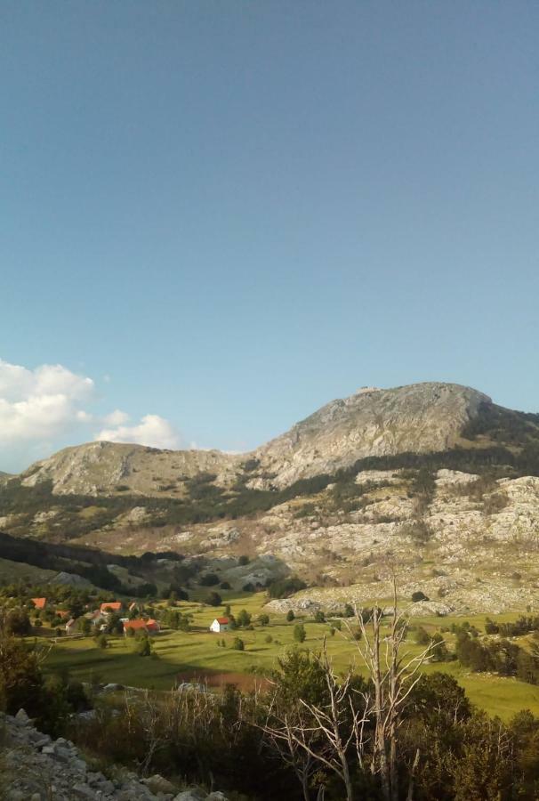 Lovcen Holiday Home Cetinje Esterno foto